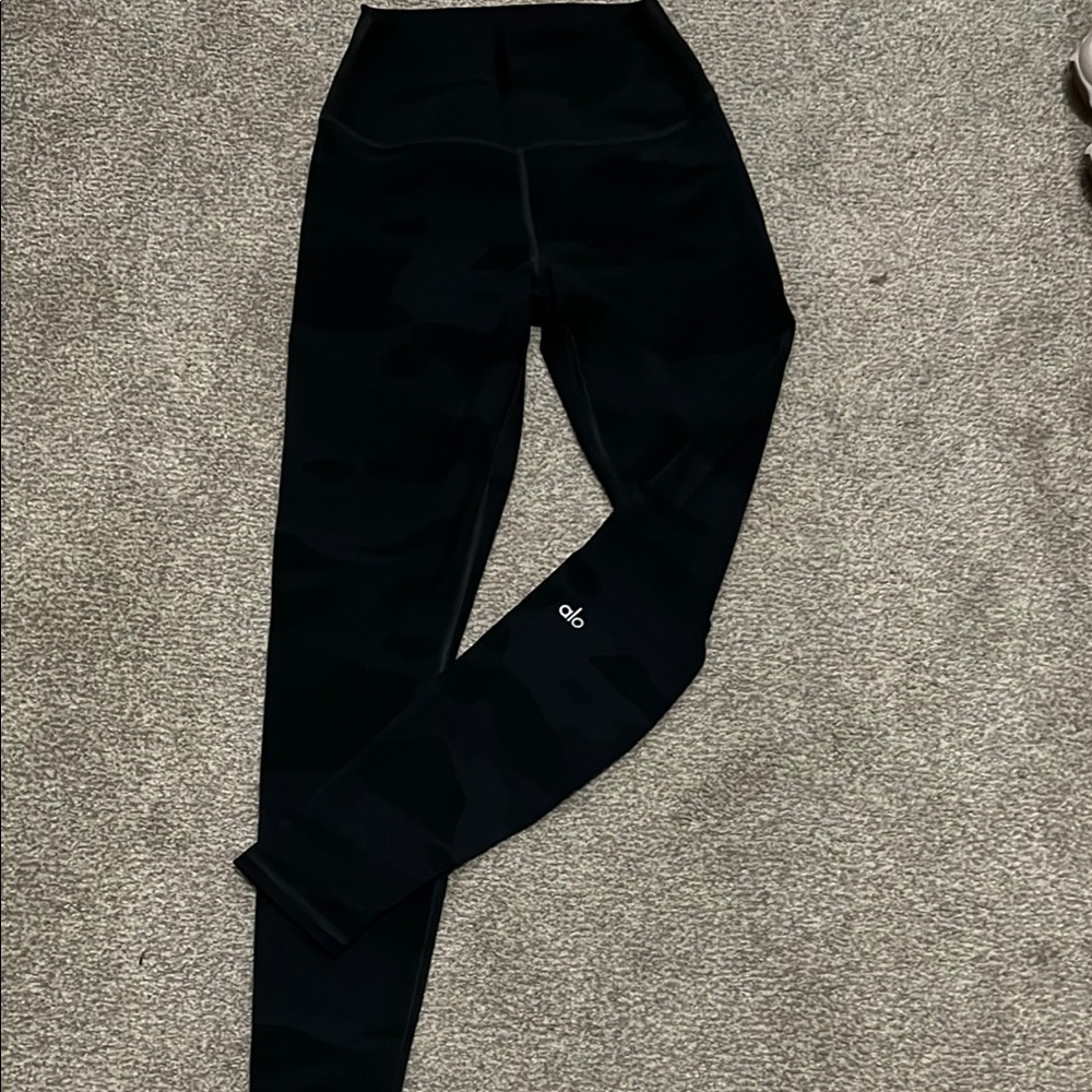 Alo Yoga Black Leggings size small